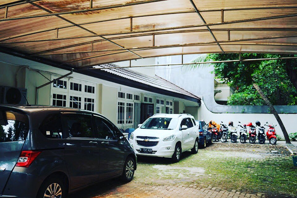 ArcadeIDN's tweet photo. Welcome to Arcade Indonesia new office. Let's take a tour on its 1st day #arcademovingup https://t.co/suGbQhnAC1