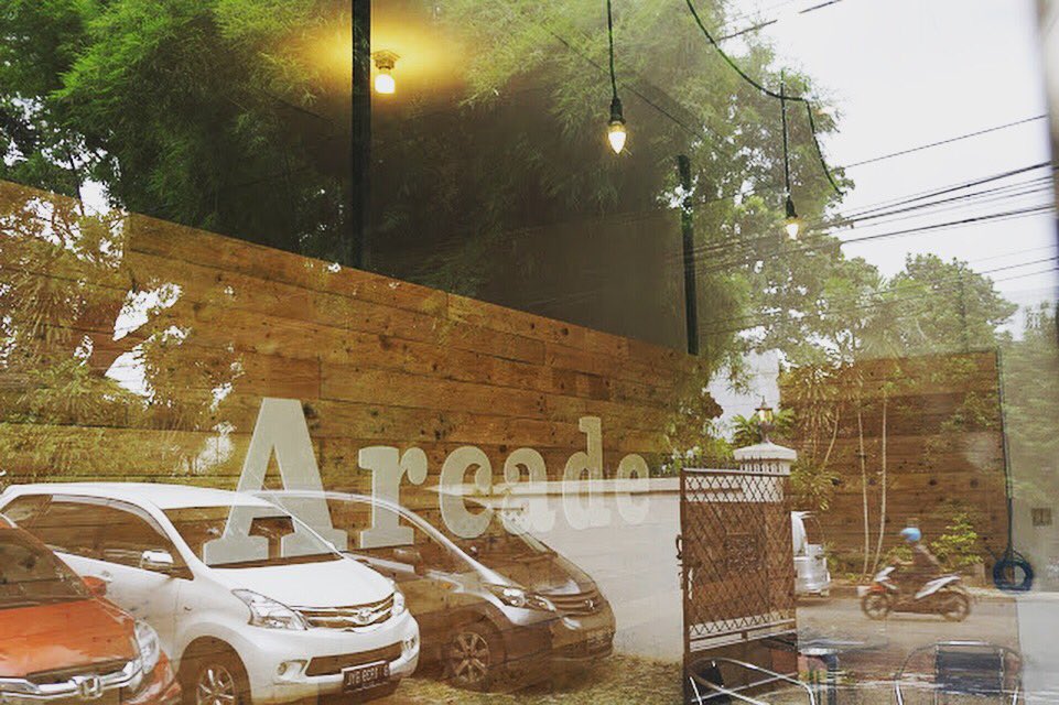 ArcadeIDN's tweet photo. Welcome to Arcade Indonesia new office. Let's take a tour on its 1st day #arcademovingup https://t.co/suGbQhnAC1