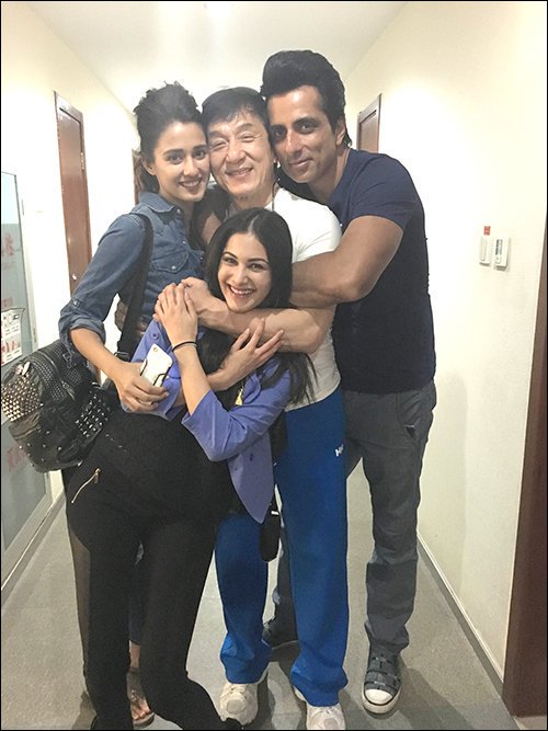 Jeewajessie's tweet photo. #KungFuYoga
@SonuSood 
@DishPatani 
@jackie
#askraees
#padmavathi
#oppofreshface
#awwsome
#bollywood
#china
#cuteposter https://t.co/rXSFuN0V9c