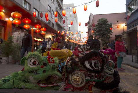 jefesaji's tweet photo. Celebran el año del #gallo en el #barriochino de la #CDMX #chinatown #cock #cockyear https://t.co/Z0LOPskxFM https://t.co/kIGP1wvV7k