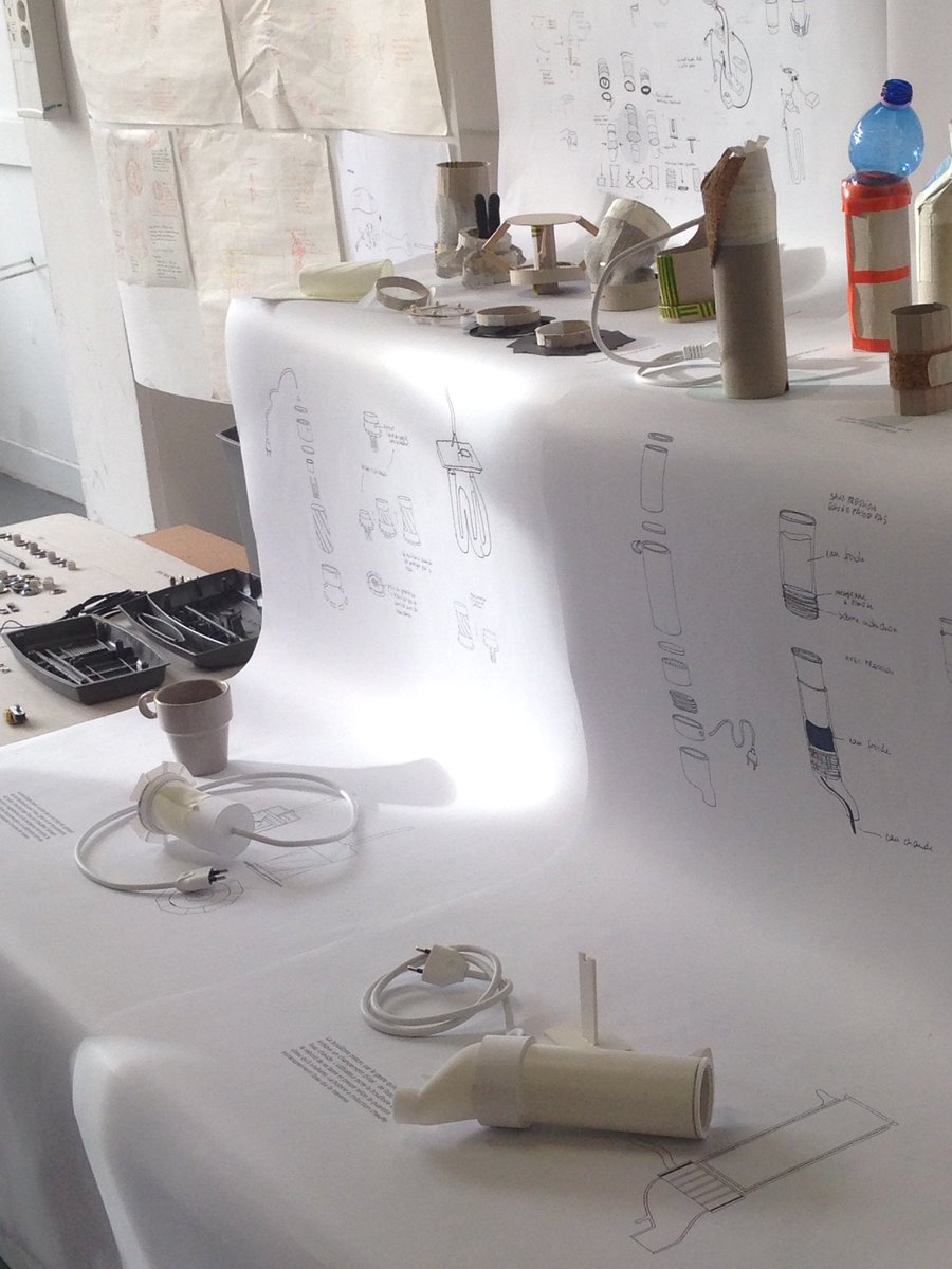 HebrardT's tweet photo. Repenser les objets pour mieux les comprendre ! @j_taws @Ensci_Paris #openobject #design #homeappliances https://t.co/boZvafTWDp