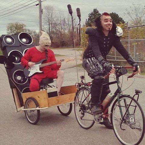 平和なマッドマックス