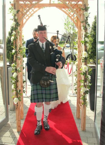 weddingpipers's tweet photo. Playing for Nicola &amp; Nole at their wedding today congratulations to the happy couple @PilloAshbourne #bridal #rings #weddingplanner #wedding https://t.co/VgJjsF0XIy