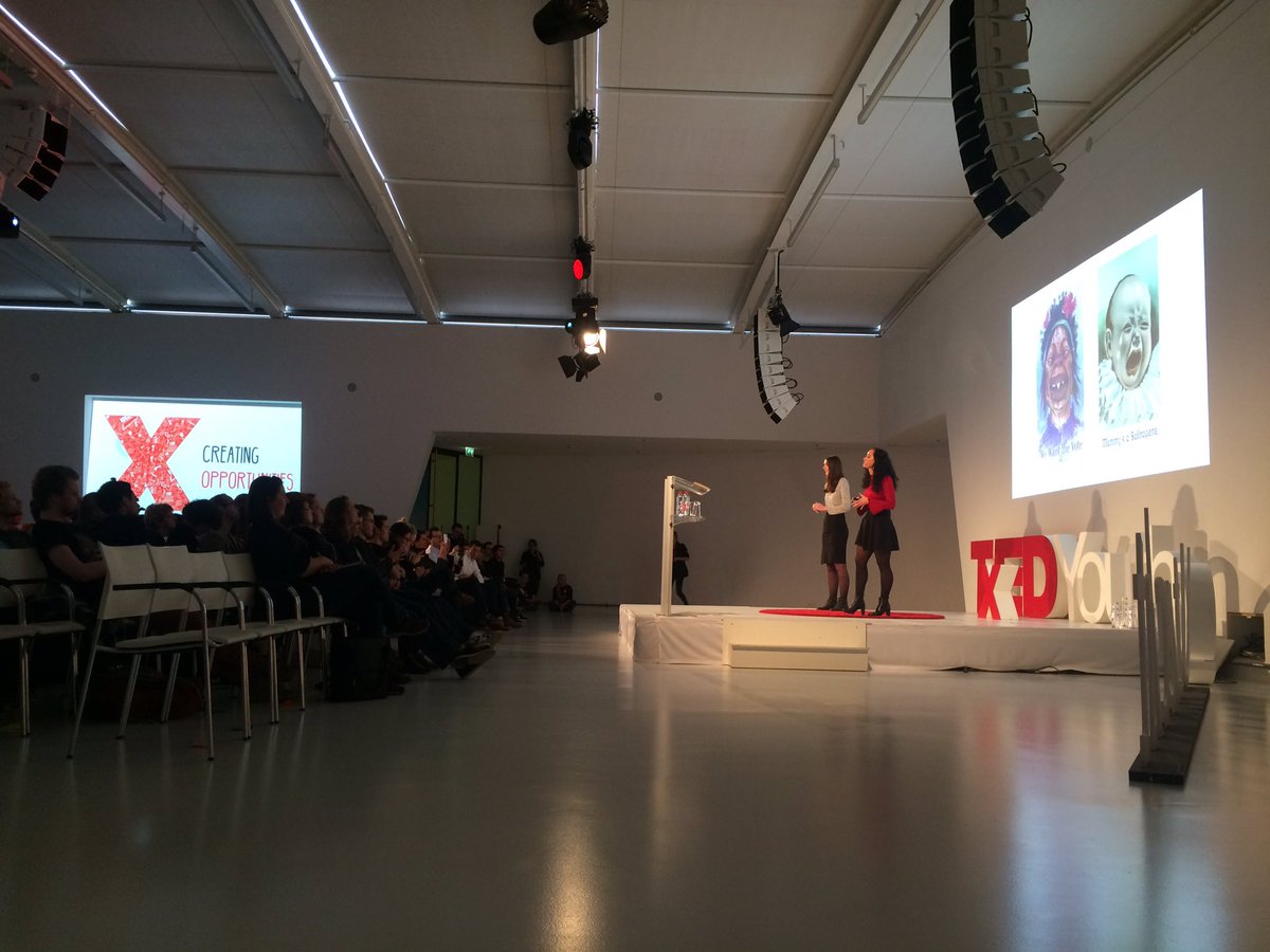 Twitterfeministen <a href="/AnneArdon/">Anne</a> en @justinedus van <a href="/Stellingdames/">Stellingdames</a> vragen in hun TEDtalk aandacht voor genderongelijkheid #tedxyu
