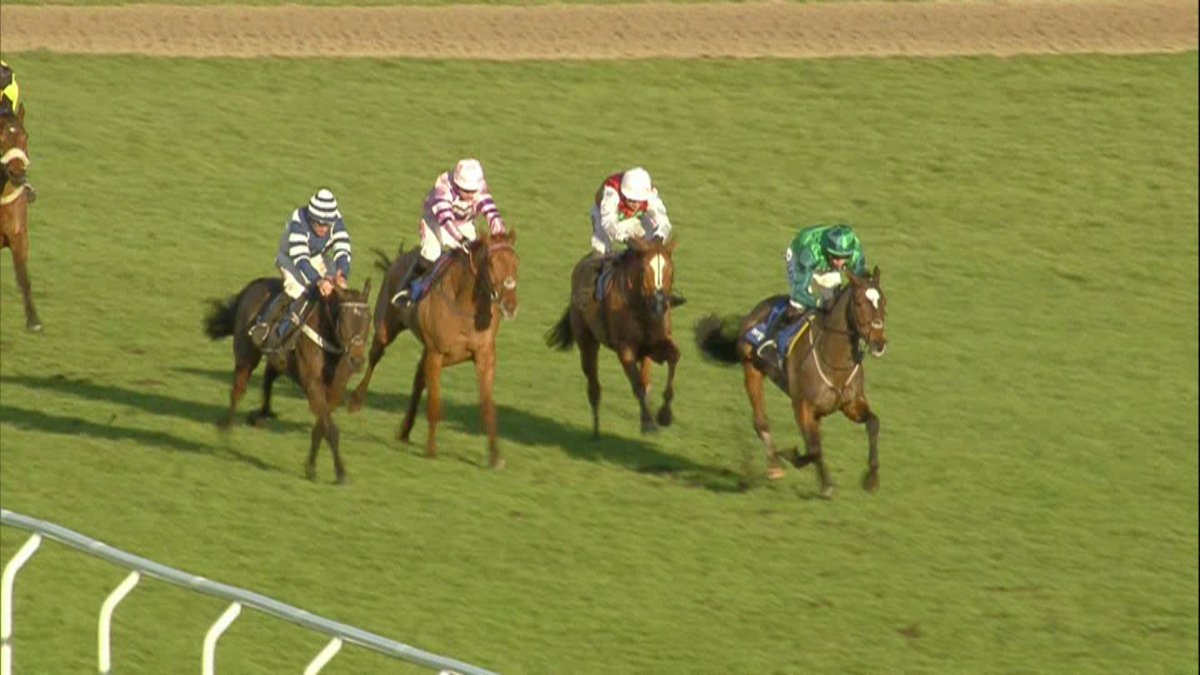 itvracing's tweet photo. Wholestone is more grindstone to win the 3.25 Neptune Investment Management Classic Novices' Hurdle from the front under Daryl Jacob https://t.co/wsrLhtXlo8