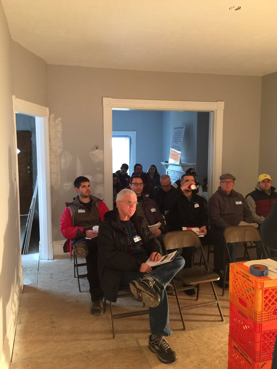 anissa_zappala's tweet photo. Thanks for the chairs for @acre_pgh rehab tour .@profjoeyc .@RE360 ! Getting our learn on! Q's welcome!#RealEstate #FliporFlop #Pittsburgh 🔨 https://t.co/tsh00f2b5V