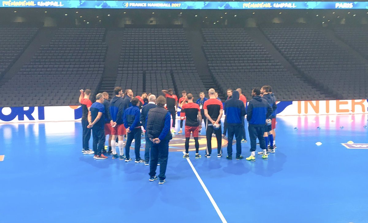 gregmargotton's tweet photo. Demain, ces hommes iront chercher une 6ème 🌟, un 11ème titre majeur pour le 🤾🏻‍♂️français. Monstrueux. #BleuetFier #Handball2017 https://t.co/9dfNdhP4y8