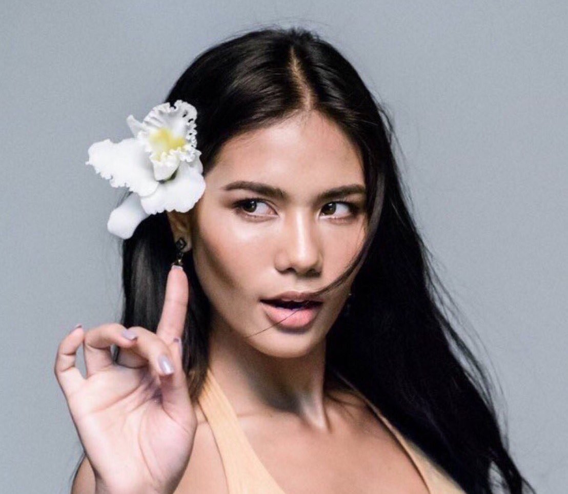 aroii's tweet photo. อีกหนึ่งรี ก่อนนอนน้าาา
ฝันดีกันทุกคนจ้าาา...   :)
#MissUniverse #Thailand https://t.co/OCUKc9Oc2P