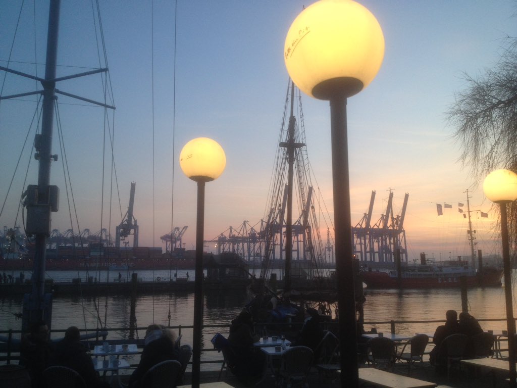 jetzt #Hamburg #Ovelgönne! ☺️
