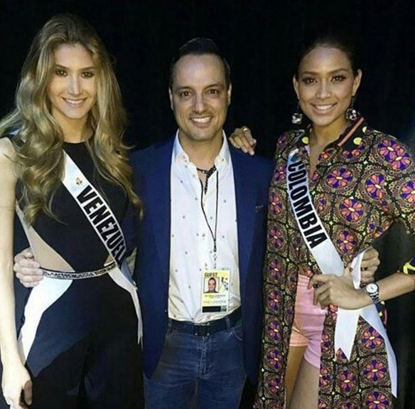 ActualidadDeMis's tweet photo. Mariam Habach(@MariamHabach)💛💙❤️
Compartiendo Con #Aruba 🇦🇼#Colombia 🇨🇴Y #RepDominicana🇩🇴
En Los Ensayos A la Final
#MissUniverse #Venezuela https://t.co/iJadgeIBBx