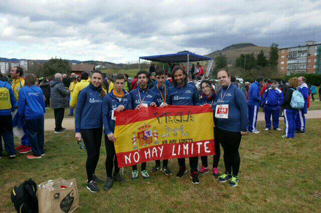 nohaylimiteyecl's tweet photo. Nuestro equipo de atletismo #PlasticForte #AmaHogar en el Cpto. Nacional #Bilbao sube al podium |.Oro para Adrián| Bronce para David | 1000m https://t.co/6wv7qe59Lb