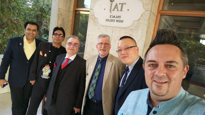 Vaibhav_IIHMJpr's tweet photo. #SelfieTake by @shaunkenworthy with @subornobose @proffoskett @directorjpriihm #ChefBoris https://t.co/BgNTvzog86