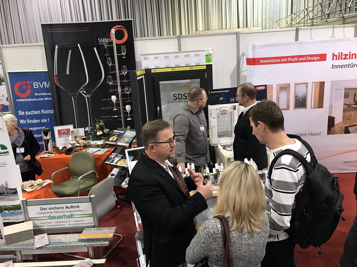 Der erste Messetag geht zu Ende.
Es wurden viele neue Kontakte und Partner angesprochen.
#BVMW #Mittelstand