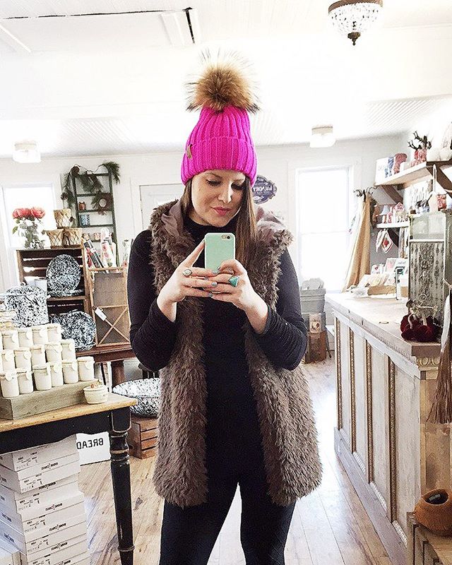 GoodwillMN's tweet image. Hooray for Saturday! This great #GoodwillMN vest find and 📷 by Instagrammer @johanna.mcdowell