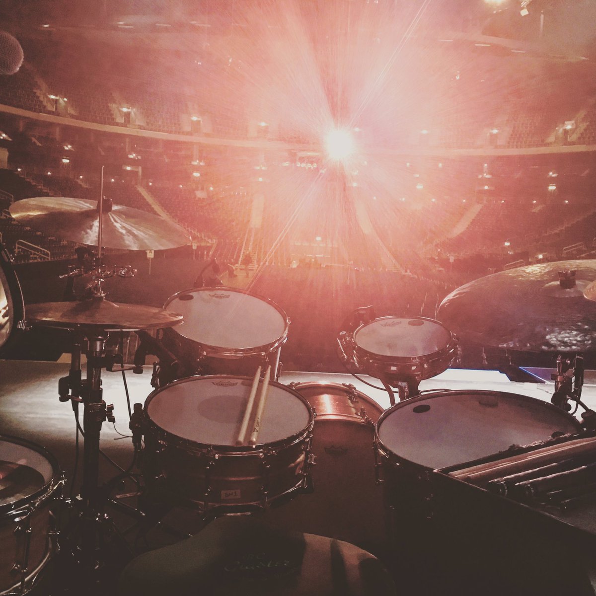 drummarco's tweet photo. tonight: "Ina Müller" @ Mercedes Benz - Arena/ Berlin :-) ! https://t.co/5nDIhkyZPU