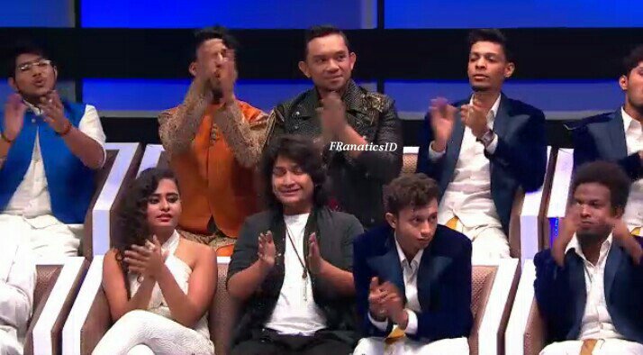 FRanaticsID's tweet photo. abang @FakhrulRaz1 malam ini di Dil Hai Hindustani (2) #FRanatics
#alwayssupportFR https://t.co/9kMmJ29ZMd