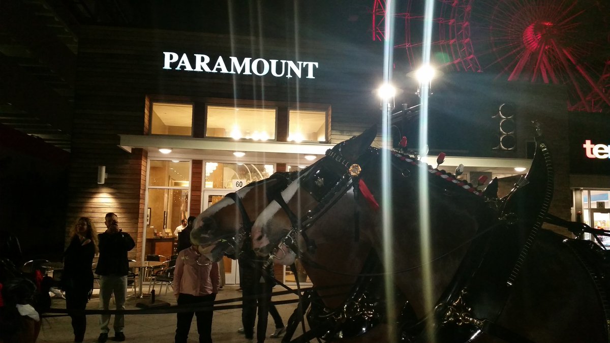 PFFUSA's tweet photo. The @Budweiser #clydesdales made a stop for some #ParamountFresh #hummus last night @I_Drive360 https://t.co/nV5LlZuqre