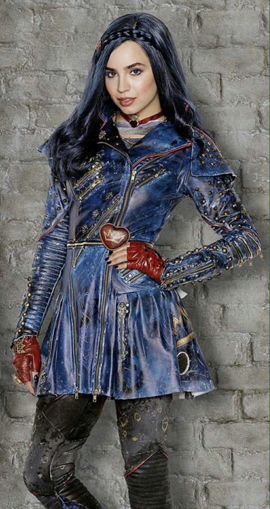 _APRPG_'s tweet image. welcoмe evιe daυgнтer oғ тнe evιl qυeen тo aυradon prep!~ @FairestCrown #VK