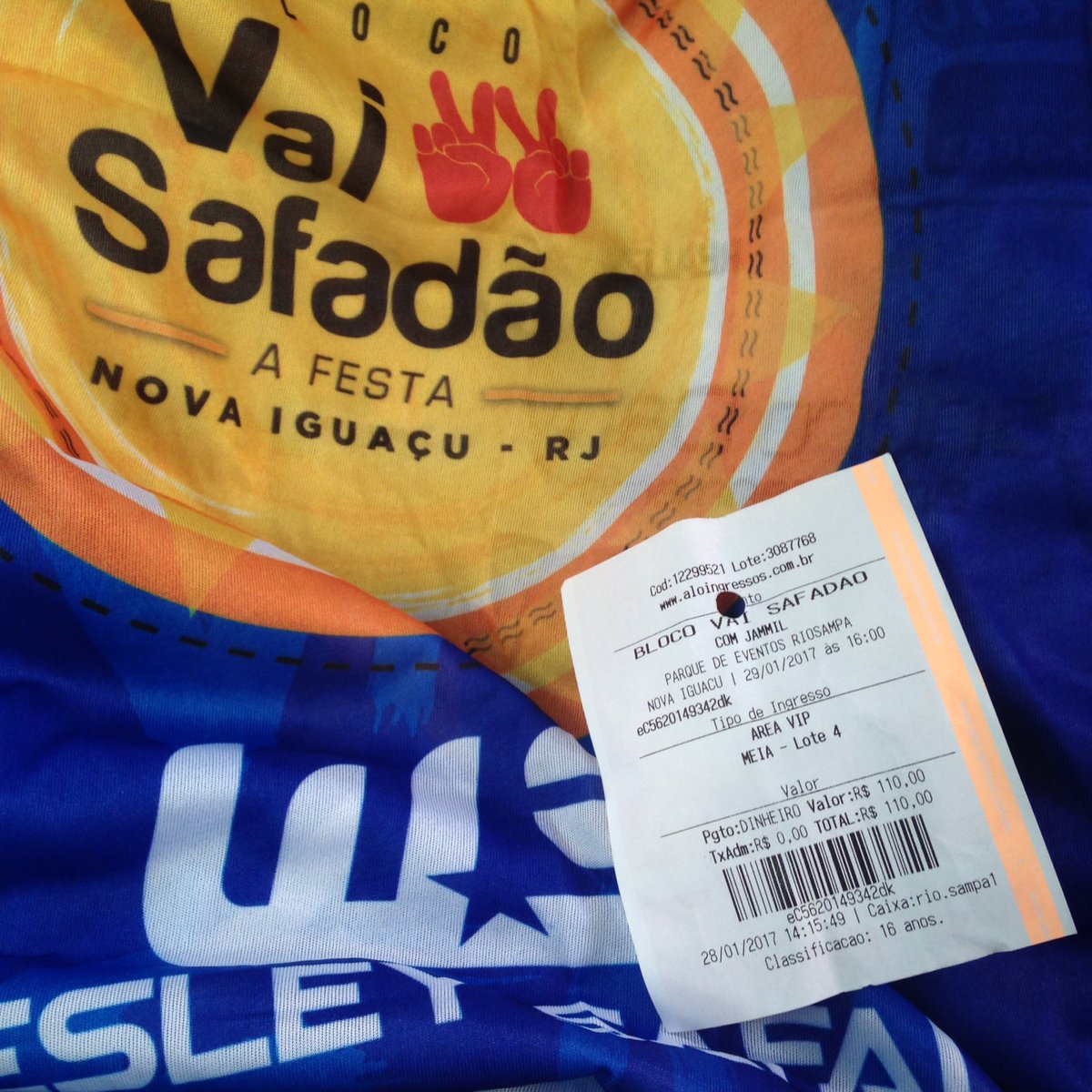 neguet6802's tweet photo. Eu fiz de tudo pra mudar 🎵😎 #vaisafadão #timtimtimtim https://t.co/brXciZ29kJ