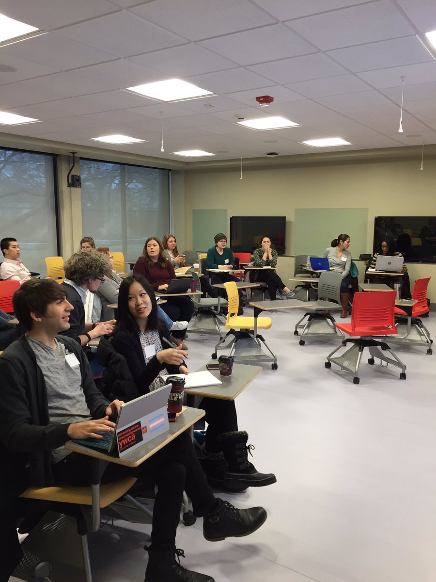 EdCampCU's tweet photo. Here we go! #edcampcu kicking off @edILLINOIS https://t.co/O1m5BzuNYa