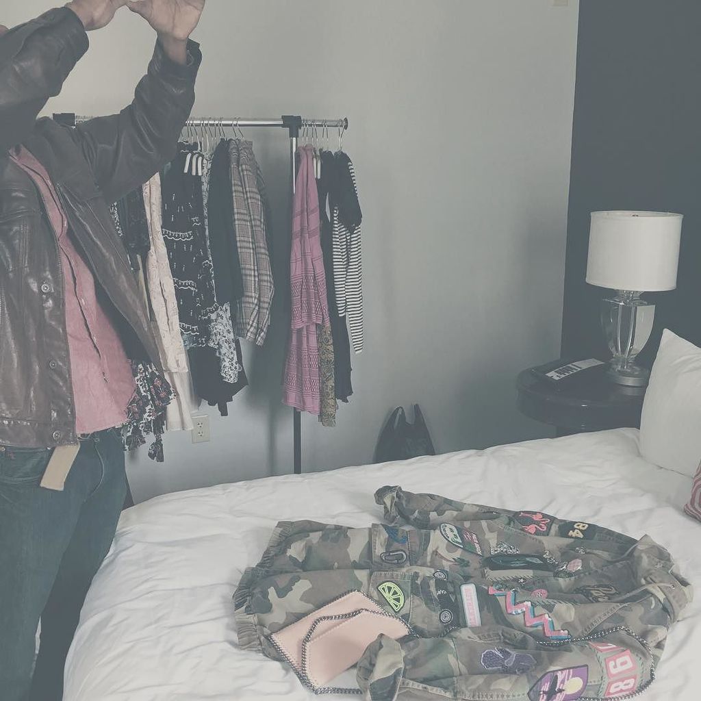 gymgoddesss's tweet photo. Saturdays be like #popupshop #bts #editorlife https://t.co/pdCDmkzQaN https://t.co/PIsVaKsnCQ