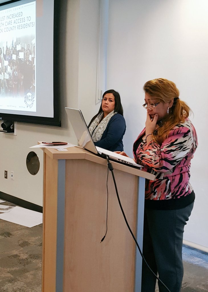 HealthyCommCCT's tweet photo. IIelda from @EnlaceChicago shares the struggle of her husband, who almoat didn't receive care bc of lack of healthcare! #hcthree https://t.co/xLq6vm4GCT