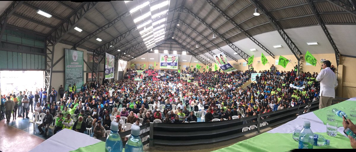 Azuay_con_Lenin's tweet photo. Todos con Lenin. El futuro no se detiene. Apoyo total a candidatos de las listas 35. https://t.co/F7X24MizGe