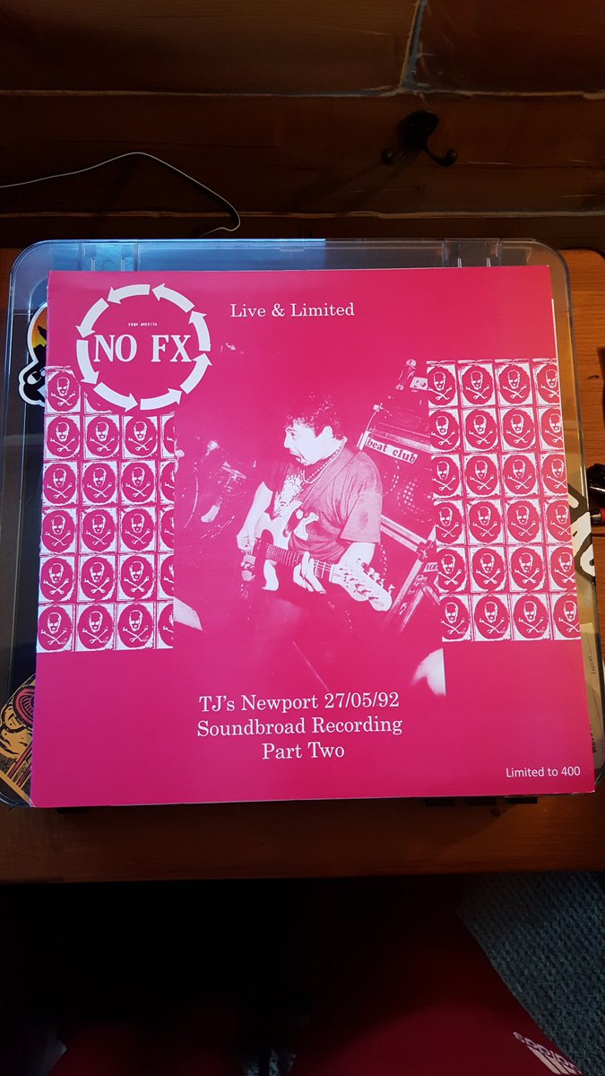 Vablartimus's tweet photo. @FatMike_of_NOFX @Eric_Melvin @ElHefeNOFX have you guys ever seen/heard these? I was 11 when this came out. https://t.co/sdph9PnUah