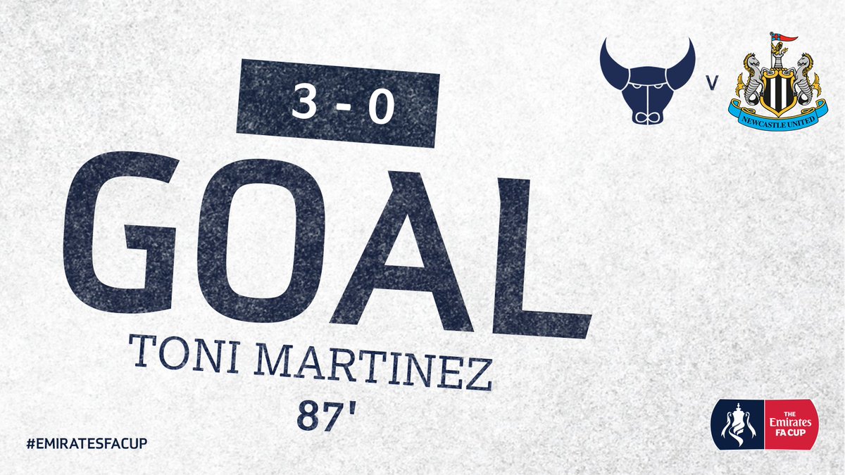 87' On his debut, Toni Martinez heads beyond Sels to settle the tie from Hall's cross. And relax... 3-0 #OUFC