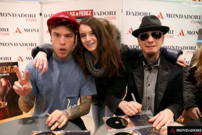 EmilyMorton1501's tweet photo. e finalmente sono riuscita a vedervi. @Fedez @jaxofficial https://t.co/oQ9cPhXJD8