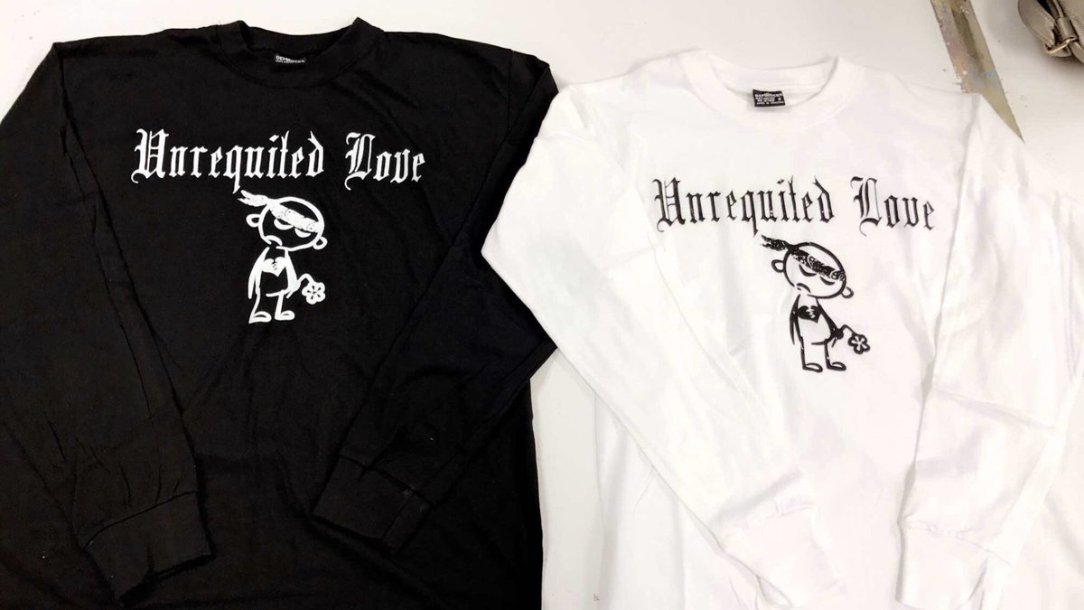 Tionnah_'s tweet photo. "DISORDER" GRAPHIC TEES &amp; HOODIES NOW AVAILABLE #UNREQUITED 💔 https://t.co/KQcK2LZrbi