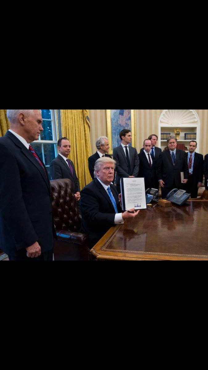 phineasb's tweet photo. Never forget who LITERALLY stood by as he did this shit. https://t.co/S4vstCLlMc