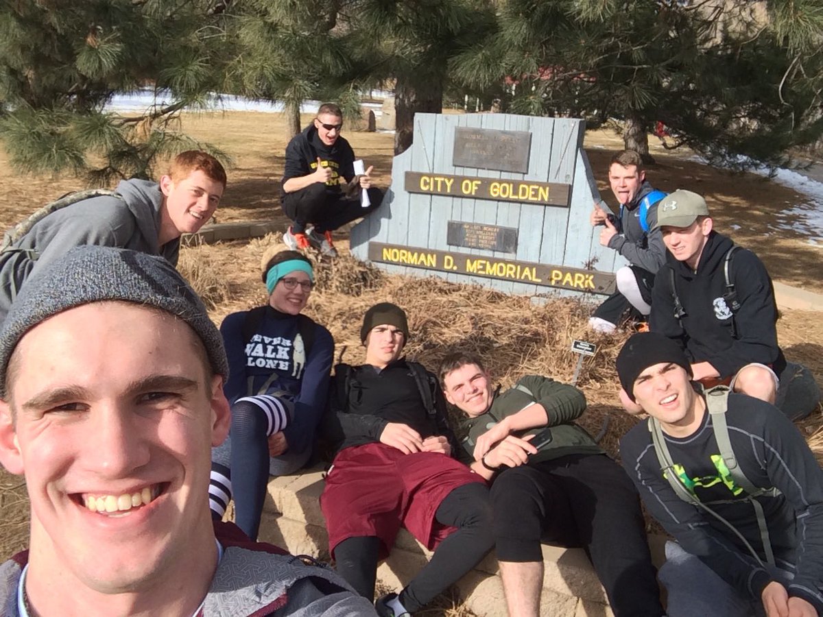drewdahm's tweet photo. #team3#amazingracegolden https://t.co/TidcN6oRhN