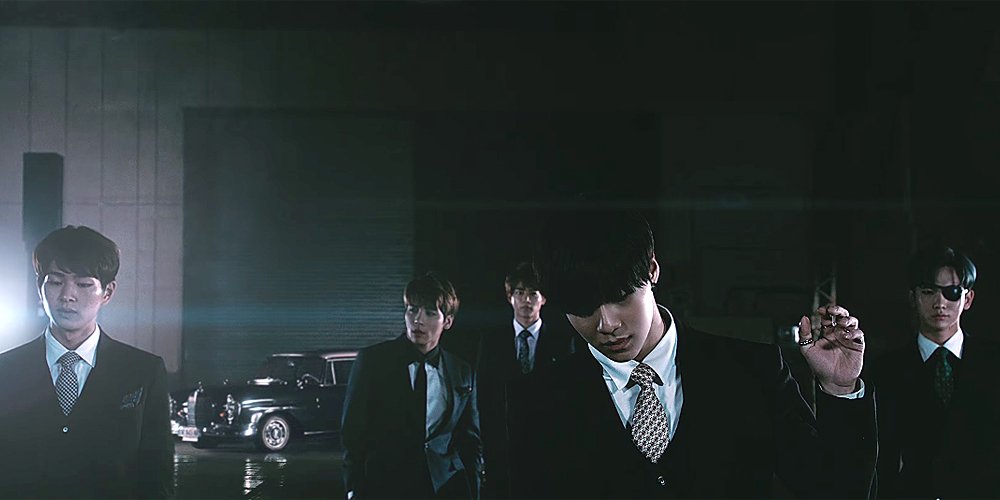 #SHINee are men in suits for Japanese MV 'Get The Treasure' https://t.co/TSYRwrhXaO