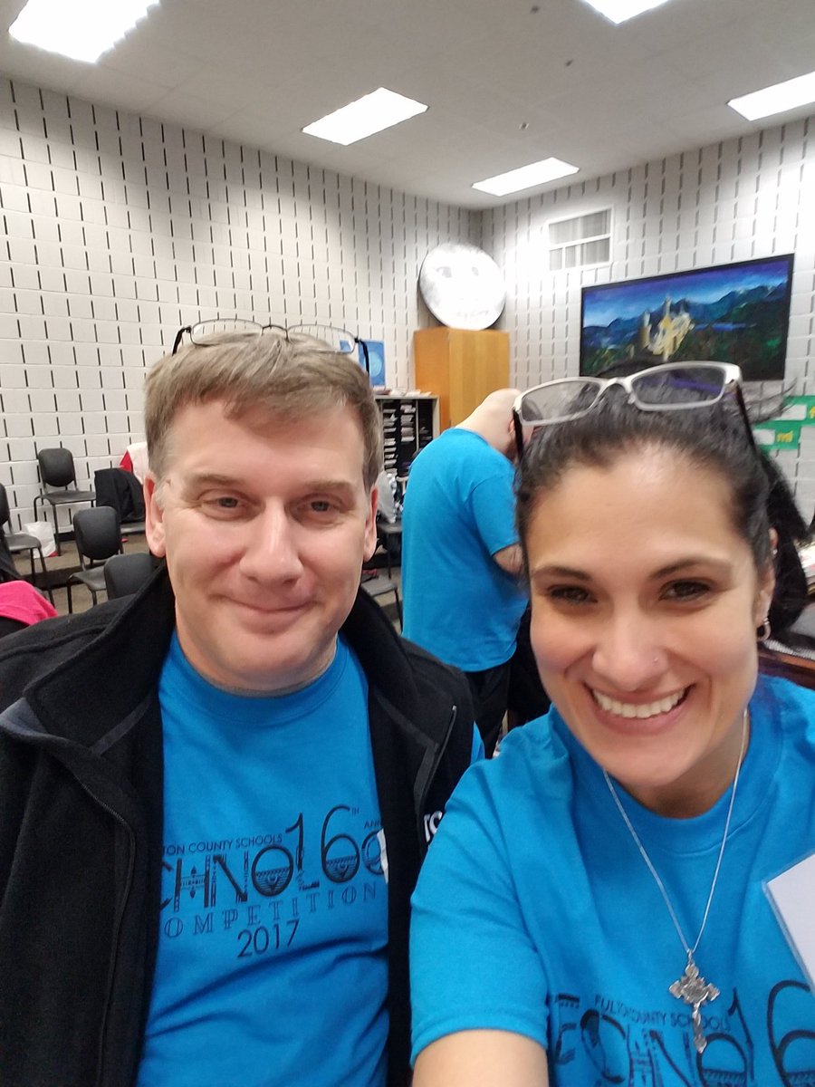 AnaMiTeach's tweet photo. round 1 over, ready to see all the great products from the older kids! #FcsTech17 @ksuiteach https://t.co/0sThqwqpkN