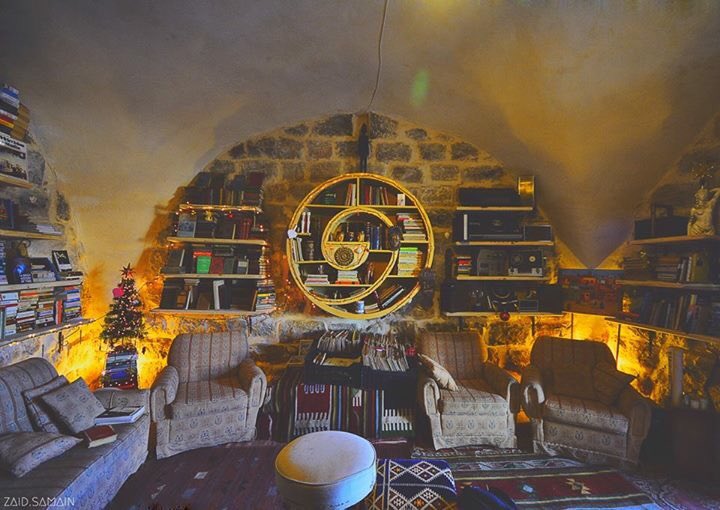 marah_kh_ag's tweet photo. One of the best cozy places to read a book.
Kawon library, Madaba
مكتبة كون، مادبا
#madaba
#jordan
#lovejo
#discoverjo
#knowledge
#books https://t.co/242qen6O7d
