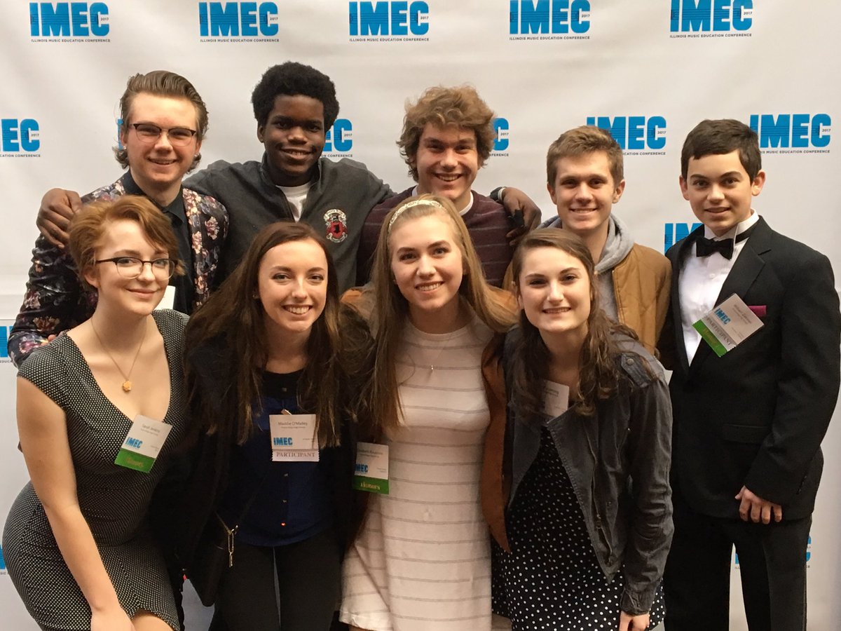 PR students set to perform at ILMEC in Peoria. So proud of these kids! 🎉#d155inspire <a href="/SKochPR/">Steven Koch</a> <a href="/PrairieRidgeHS/">Prairie Ridge H.S.</a> <a href="/PRHumanities/">PRHS Humanities</a>
