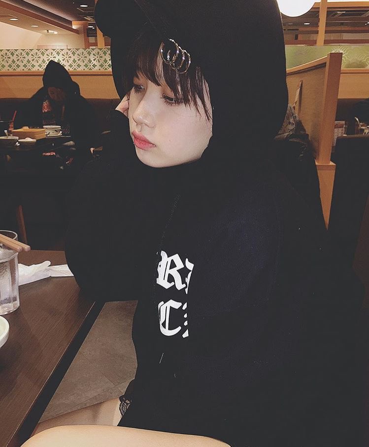 黒宮れい画像bot ここ最近でれいちゃんが消したインスタの投稿たち 黒宮れい