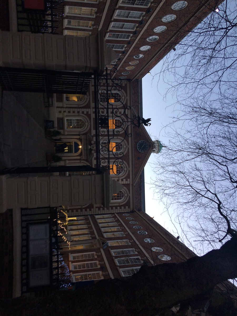_SilentCities_'s tweet photo. @theBluecoat looking pretty cool for @AboveTheBeatenT // I'm on at 6:30pm so no excuses! #comeseemeplay https://t.co/GC7Vyz9Clf