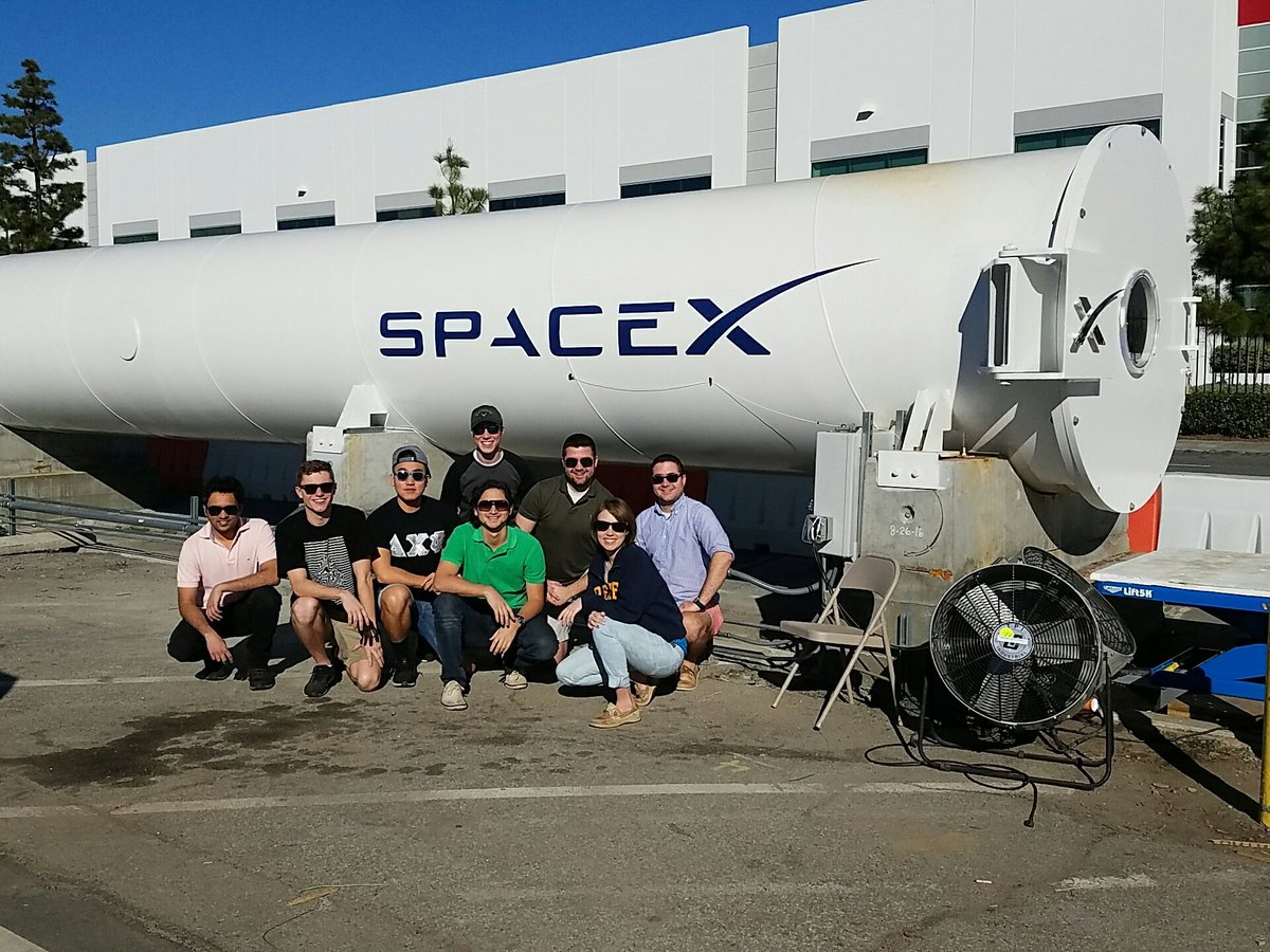 DrexelHyperloop's tweet image. Taking a quick detour to check out the tube at SpaceX! #SpaceX #drexelhyperloop