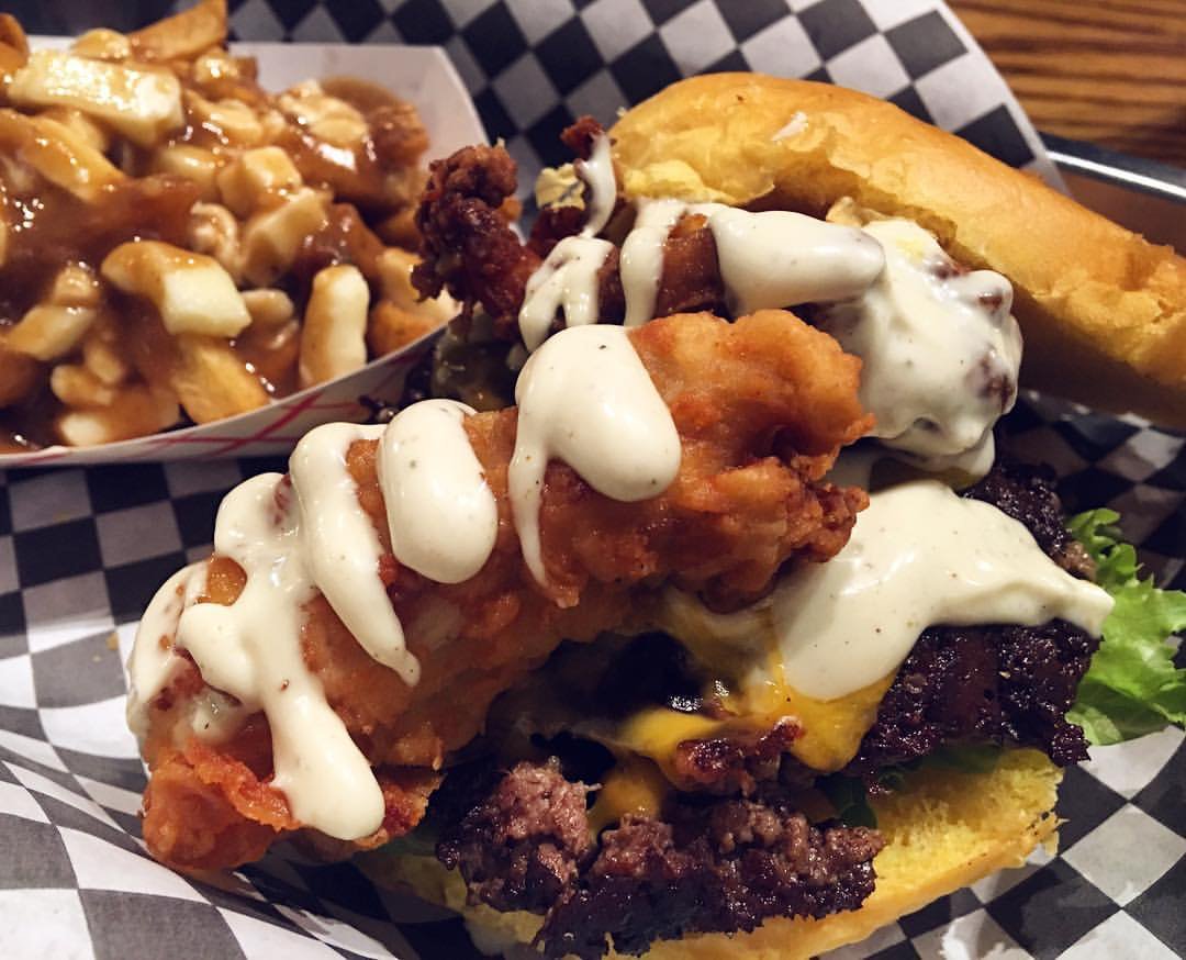 Fresh ingredients and Fresh 🍔’s 

#theburgernator 
#burgernator #torontoburger #burgers