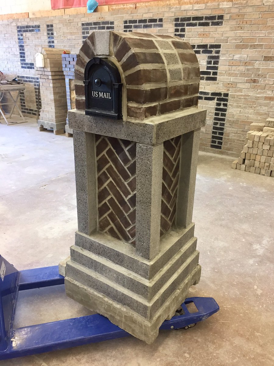 CampanileMike's tweet photo. Masonry at Career &amp; Tech had some SKILLED masons this semester. This is a completed mailbox masterfully built by Collin Kowalczyk. https://t.co/IDmEDIWQLC