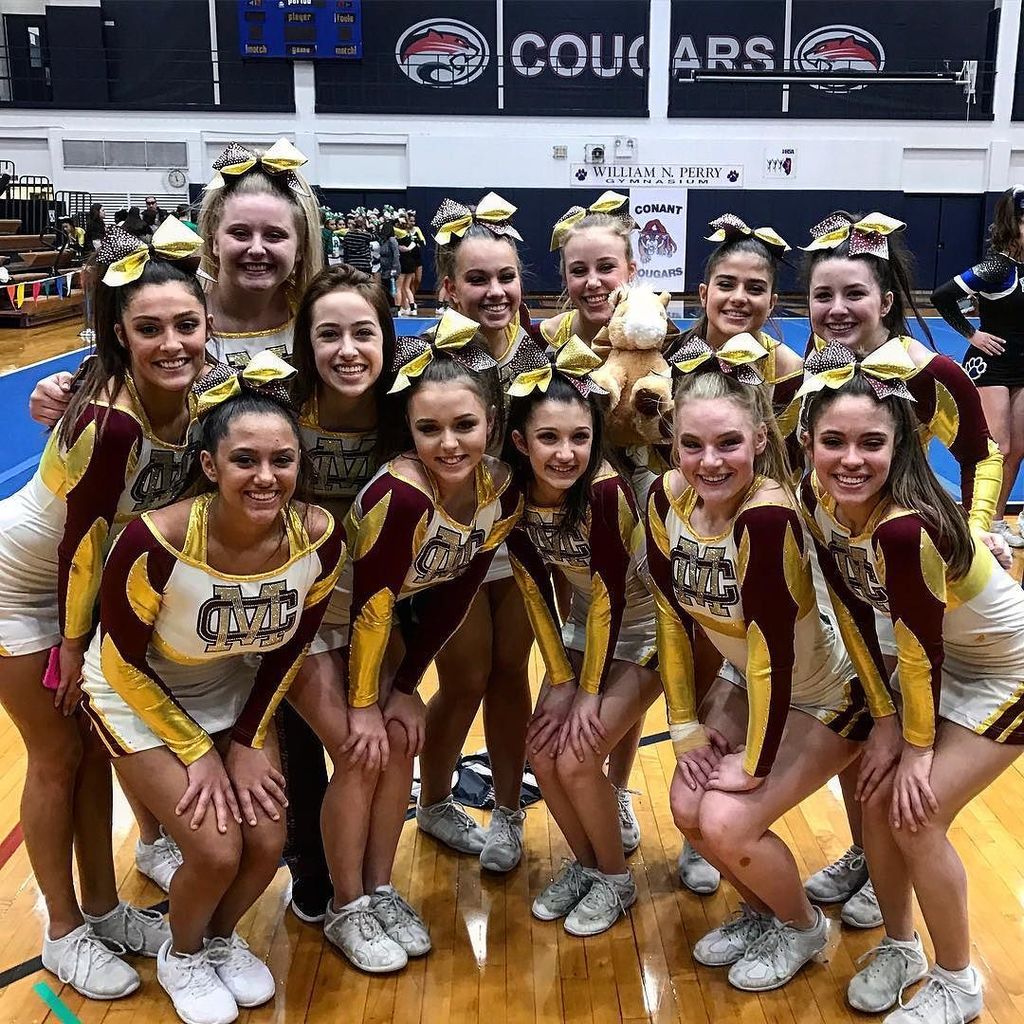 MontiniCatholic's tweet photo. Montini Cheer is STATE BOUND! https://t.co/Nhw2GxapeS