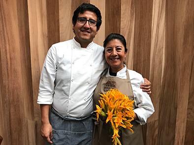 Celia Florian y Alam Méndez participan con <a href="/pasillodehumo/">Pasillo de Humo</a> en @SaboresCdMex a beneficio de <a href="/ANSeRiap/">ANSeRiap</a> ¡Gracias!  <a href="/reformabmesa/">Buena Mesa</a> <a href="/Notimex/">Notimex</a>