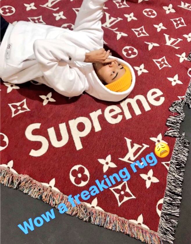 DropsByJay on X: Supreme x Louis Vuitton Is Coming Been Holding Info Back  For A While But It's Gonna Be Insane Sweater Recently Spotted @ LV Show   / X