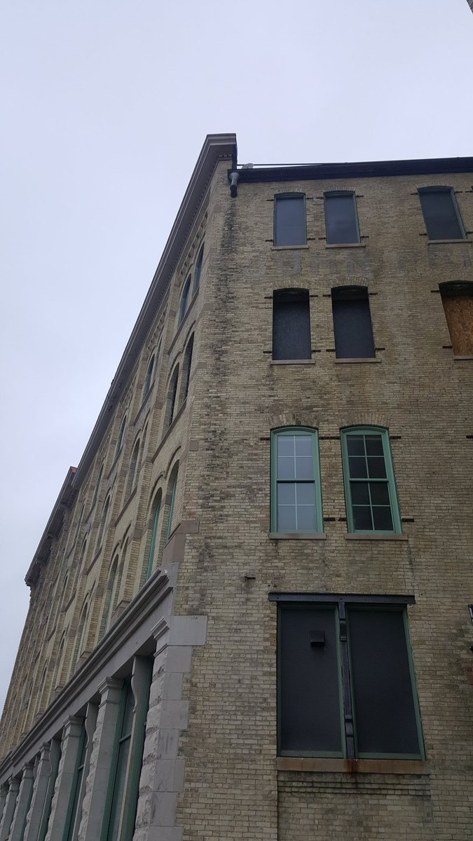 ChadWleczyk's tweet photo. #HackAndTell #DesignedAwareness #CAB2017 #CHIMKE #MakeNewHistory https://t.co/Dy6lP8Uidx @RokkinCat @Ward4MKE @chicagobiennial @NEXT_cc https://t.co/lHtuXzBnw8