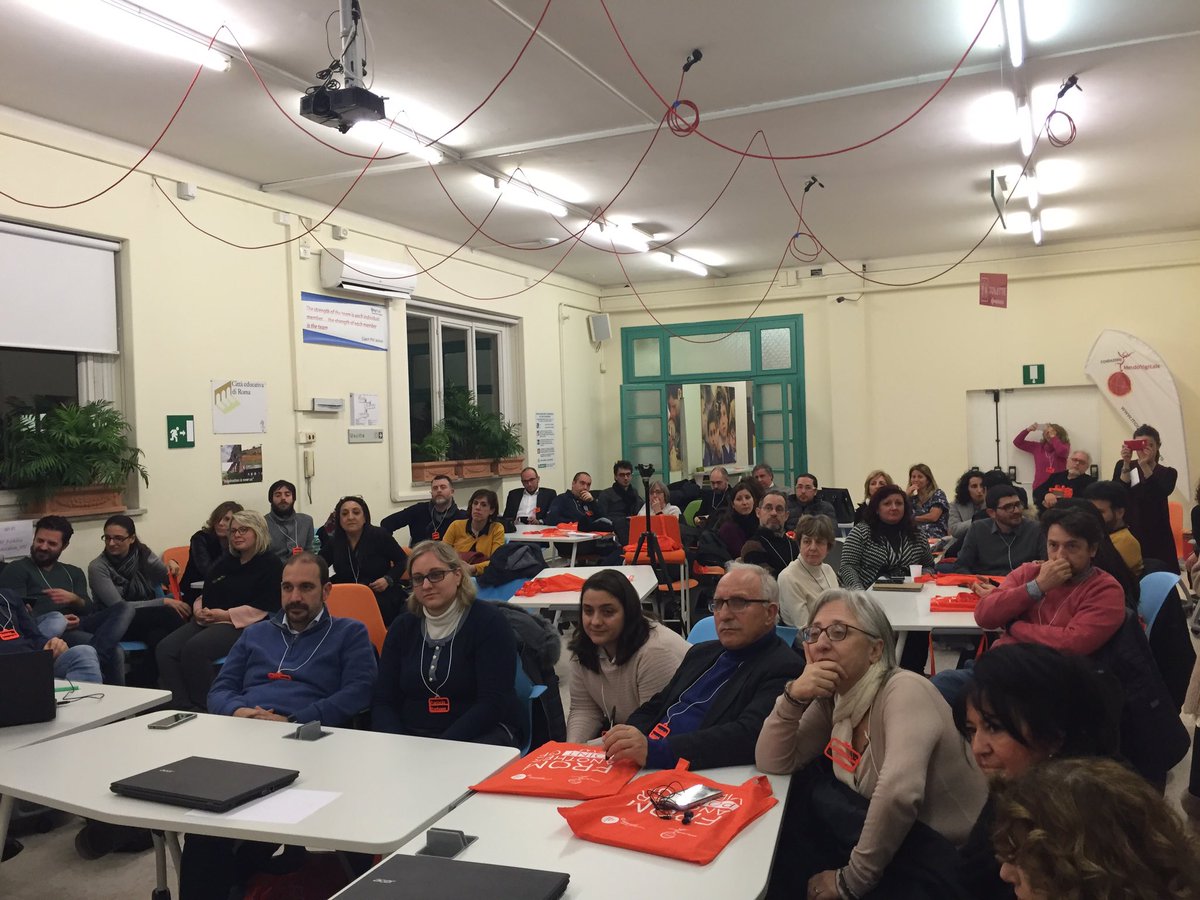 AlfonsoHMolina's tweet photo. Finisce prima giornata di formazione dei coach della Fondazione Mondo Digitale @fmdigitale @MirtaMichilli @baldassarrelaur @startup_italia https://t.co/UE1V364XNq