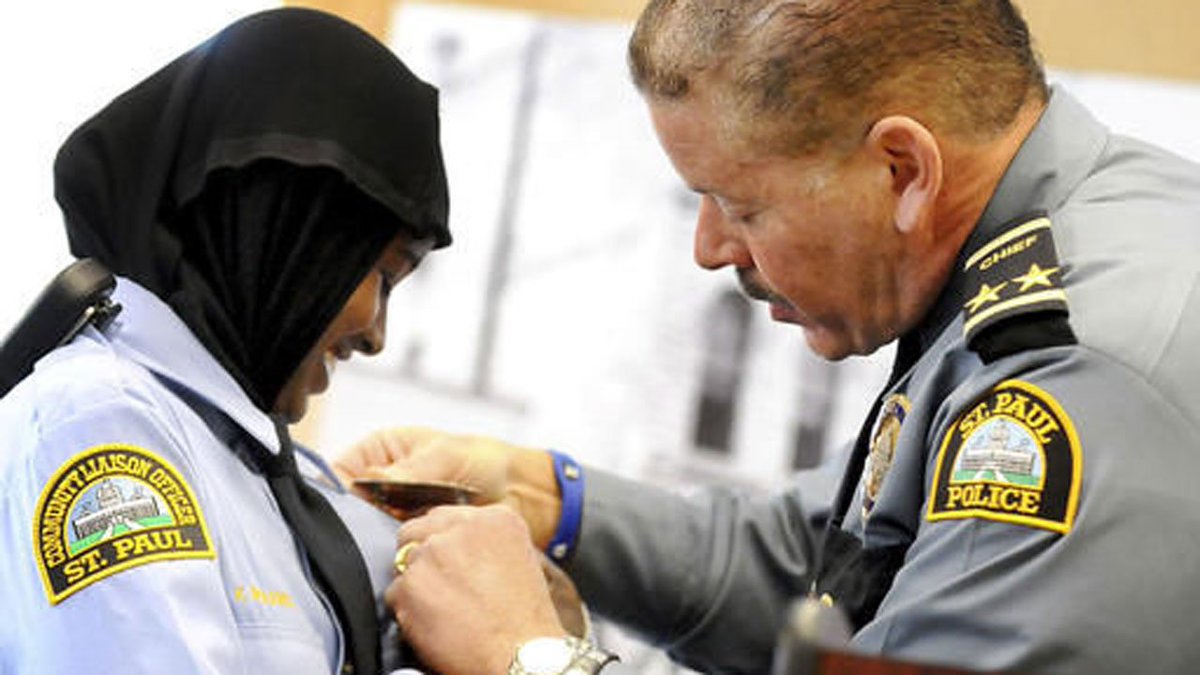 Fashion police: Police departments ease rules on tattoos, turbans, beards bit.ly/2jgOAuo https://t.co/bqnjk0aFqq