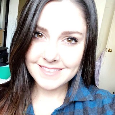_alittlemore's tweet photo. When the natural light hits just right to mask the bags under my eyes #NewProfilePic https://t.co/qew9hdDVHv