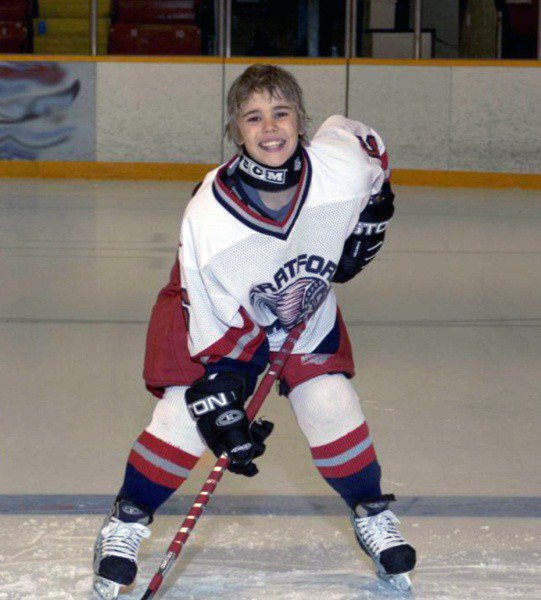 Justin Bieber played bubble hockey on a Segway, thanks to Phoenix Coyotes